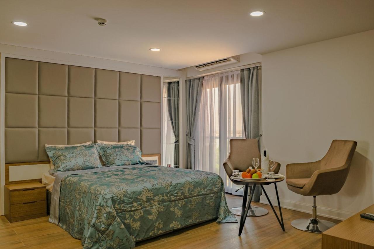 Novel Centre Point Hotel ファマグスタ エクステリア 写真